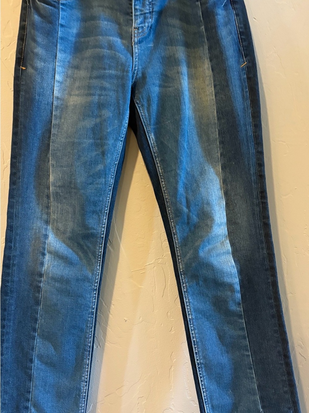 Pilcro High-Rise Wide Leg Women's Jeans in Medium Blue - Picture 2 of 3